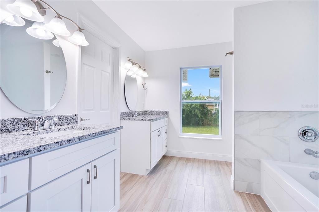 For Sale: $375,000 (4 beds, 2 baths, 1996 Square Feet)