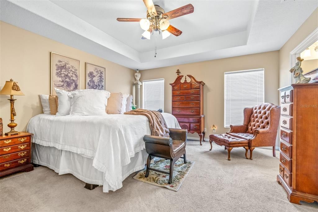 Active With Contract: $279,900 (3 beds, 2 baths, 1622 Square Feet)