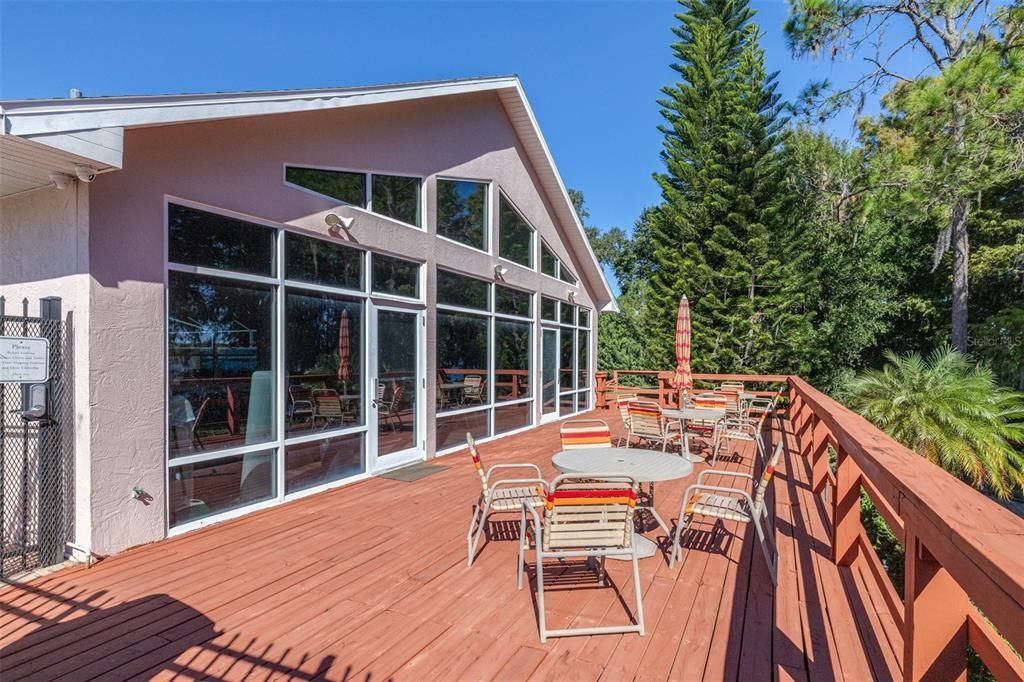 Active With Contract: $279,900 (3 beds, 2 baths, 1622 Square Feet)