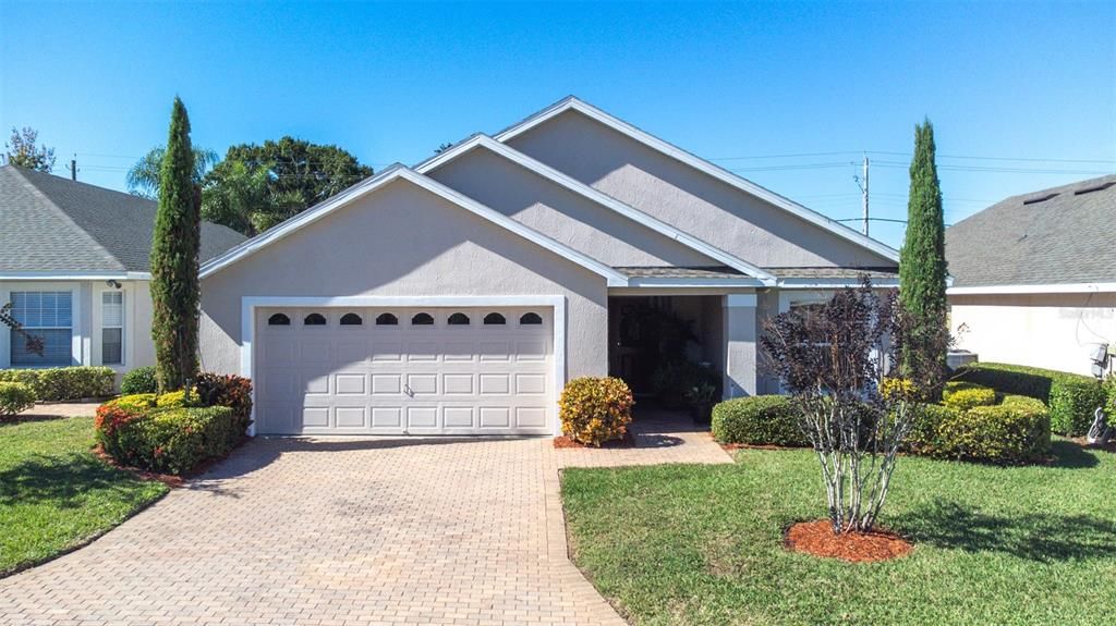 Active With Contract: $279,900 (3 beds, 2 baths, 1622 Square Feet)