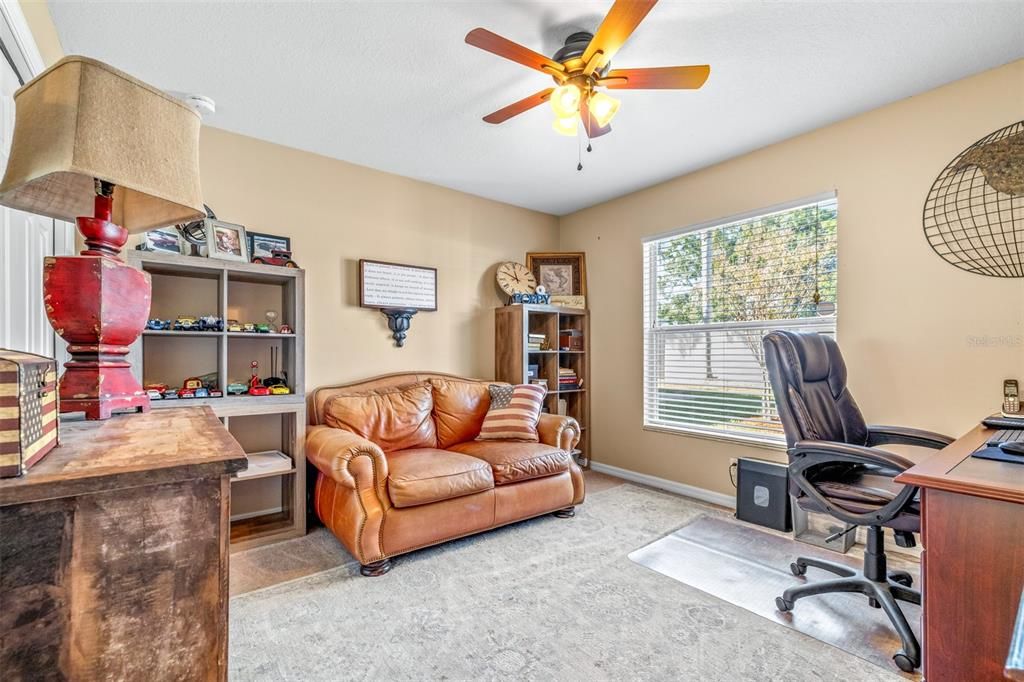 Active With Contract: $279,900 (3 beds, 2 baths, 1622 Square Feet)