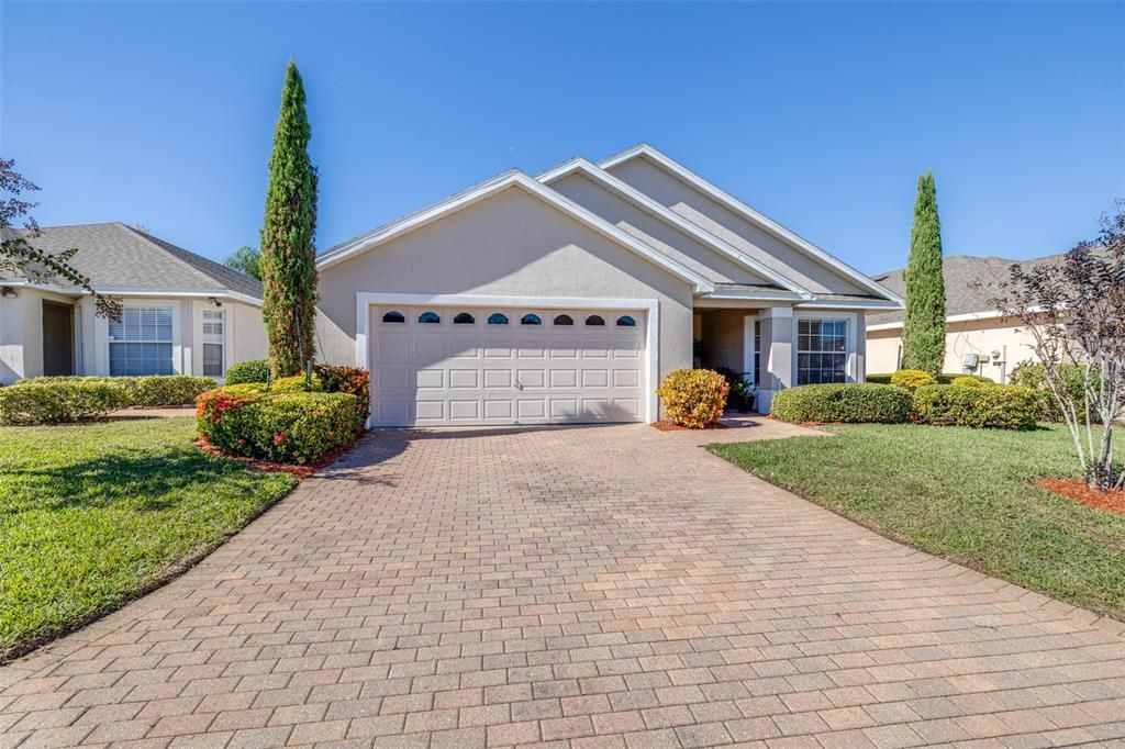 Active With Contract: $279,900 (3 beds, 2 baths, 1622 Square Feet)