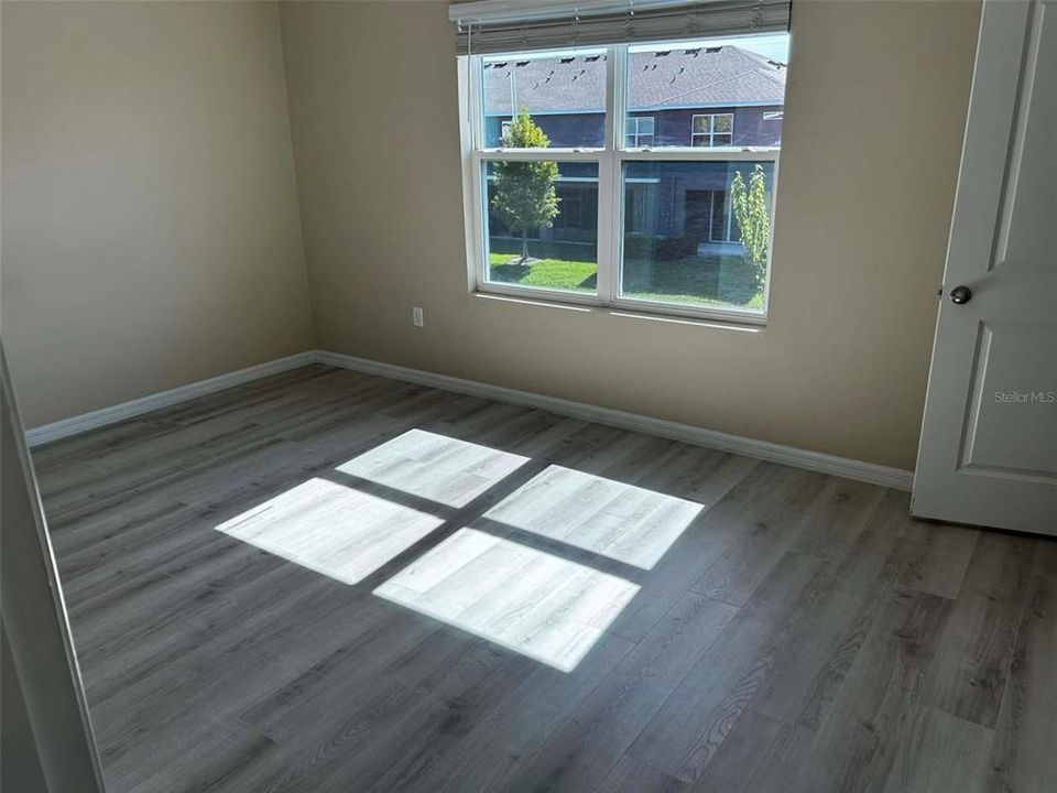 出租: $2,400 (3 贝兹, 2 浴室, 1673 平方英尺)