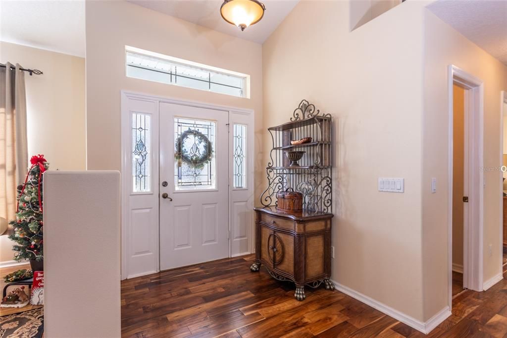 Active With Contract: $434,900 (3 beds, 2 baths, 2048 Square Feet)