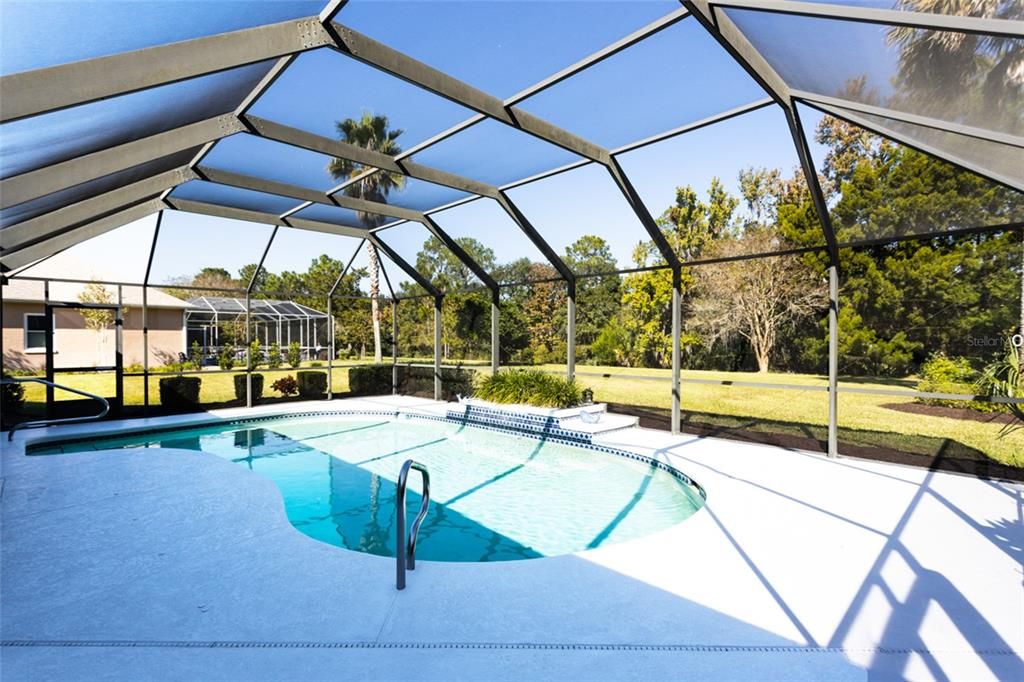 Active With Contract: $434,900 (3 beds, 2 baths, 2048 Square Feet)