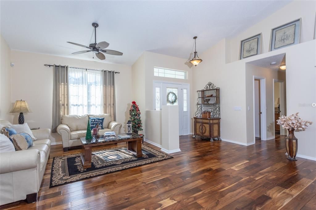 Active With Contract: $434,900 (3 beds, 2 baths, 2048 Square Feet)