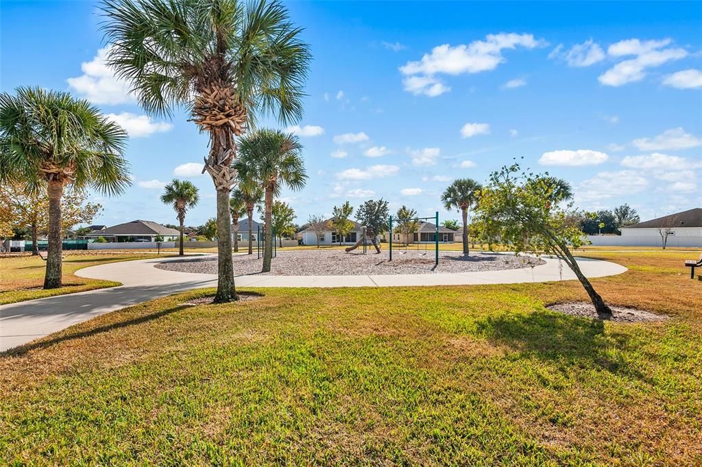 En Venta: $419,900 (4 camas, 3 baños, 2545 Pies cuadrados)