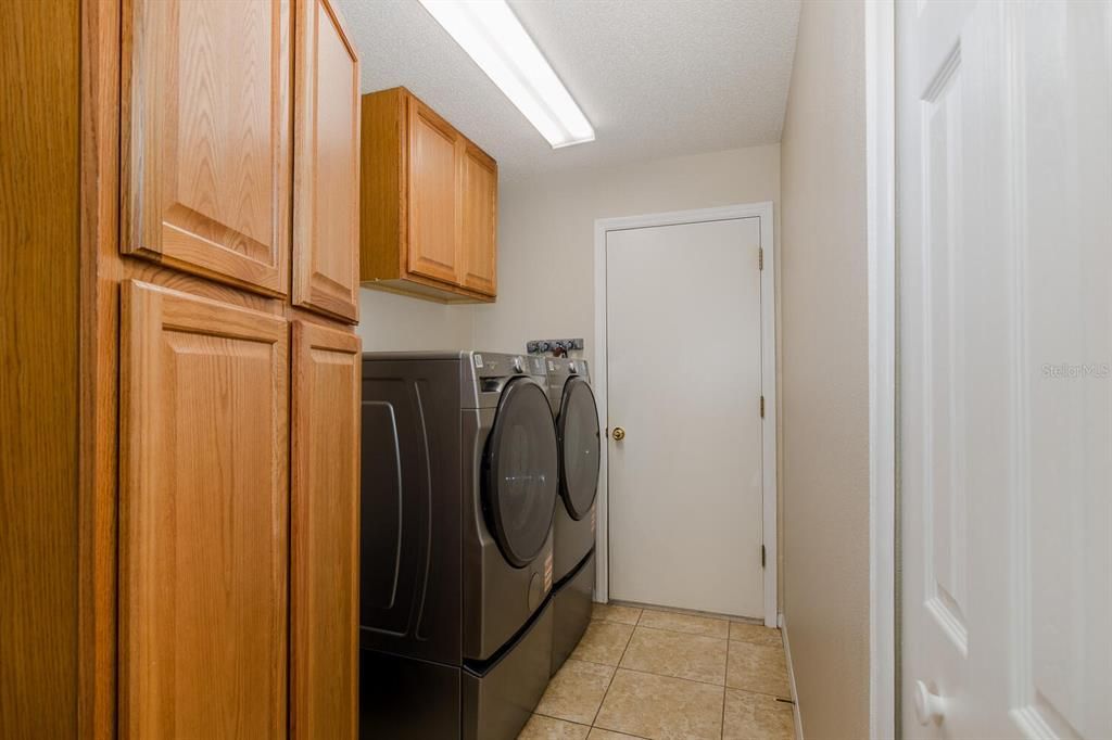 En Venta: $359,900 (3 camas, 2 baños, 1862 Pies cuadrados)