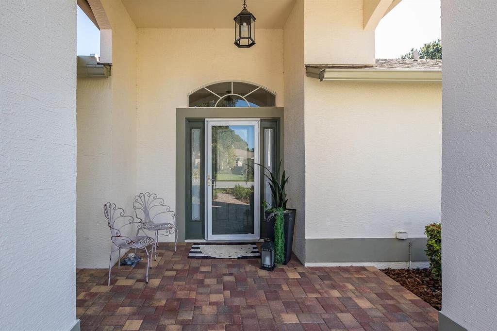 En Venta: $359,900 (3 camas, 2 baños, 1862 Pies cuadrados)