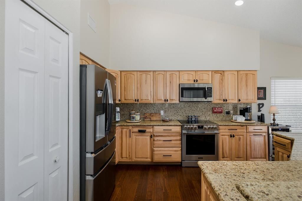 En Venta: $359,900 (3 camas, 2 baños, 1862 Pies cuadrados)