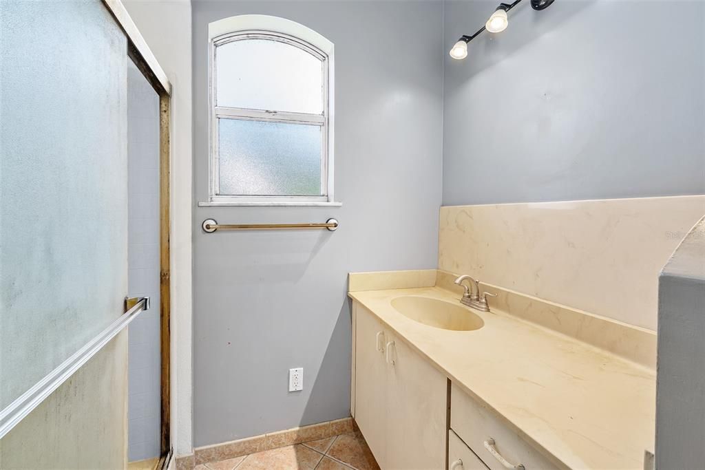 En Venta: $1,299,000 (7 camas, 3 baños, 3128 Pies cuadrados)