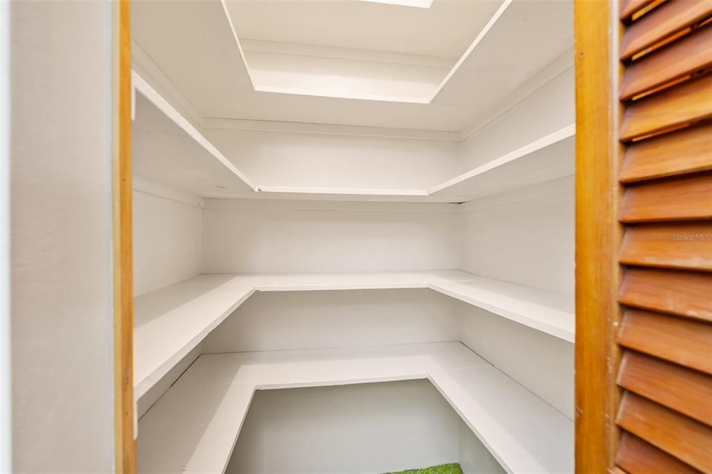 En Venta: $1,299,000 (7 camas, 3 baños, 3128 Pies cuadrados)