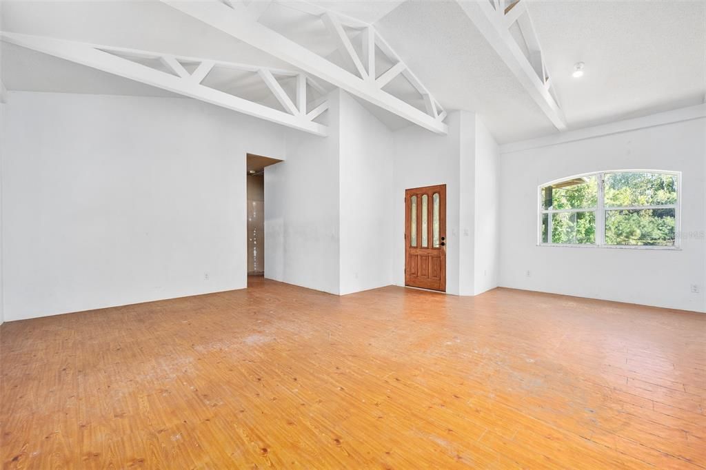 En Venta: $1,299,000 (7 camas, 3 baños, 3128 Pies cuadrados)