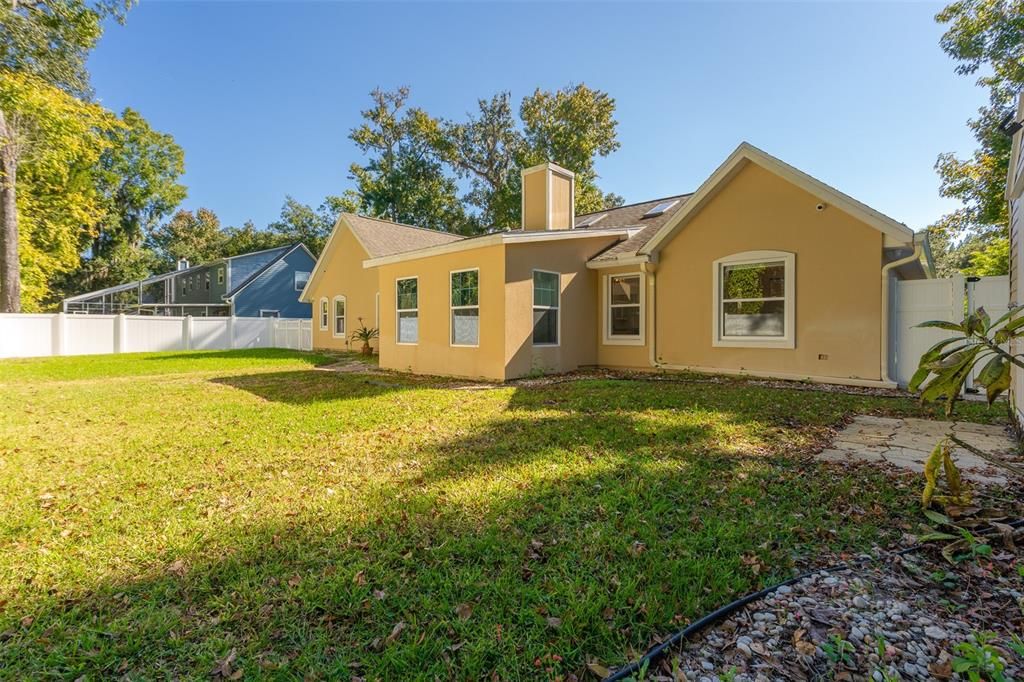 For Sale: $425,000 (3 beds, 2 baths, 1788 Square Feet)