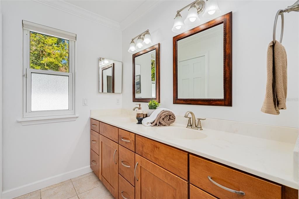 For Sale: $425,000 (3 beds, 2 baths, 1788 Square Feet)