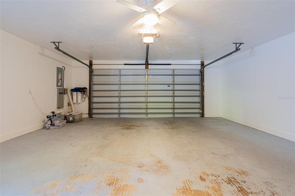 For Sale: $425,000 (3 beds, 2 baths, 1788 Square Feet)