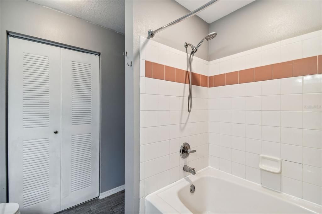 For Rent: $2,025 (2 beds, 2 baths, 1168 Square Feet)