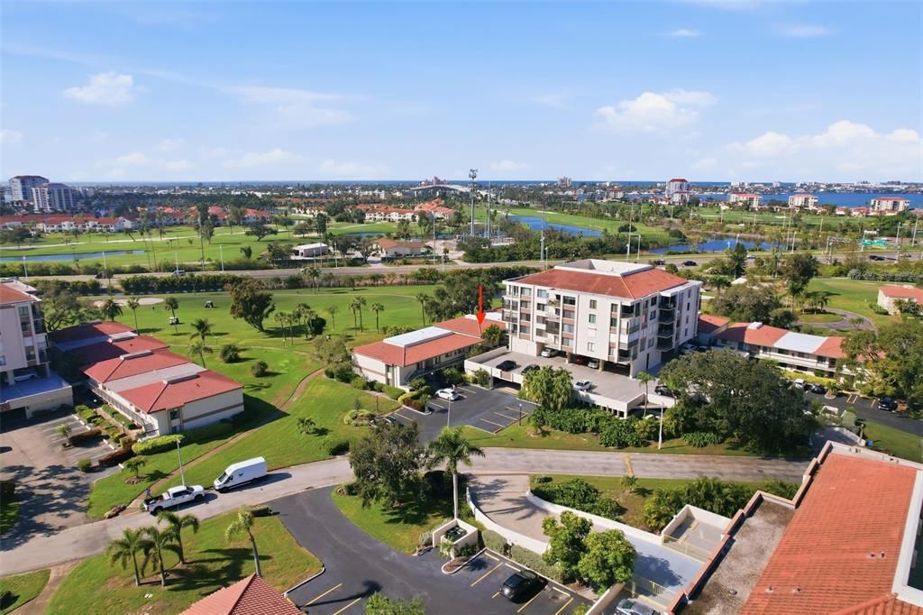 For Sale: $249,000 (2 beds, 2 baths, 890 Square Feet)