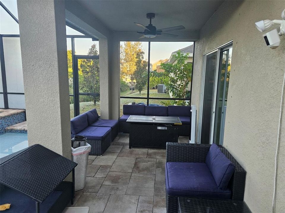 待售: $499,000 (4 贝兹, 2 浴室, 2252 平方英尺)