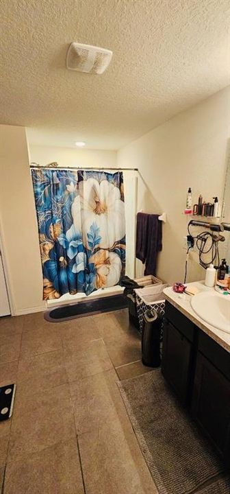 待售: $499,000 (4 贝兹, 2 浴室, 2252 平方英尺)