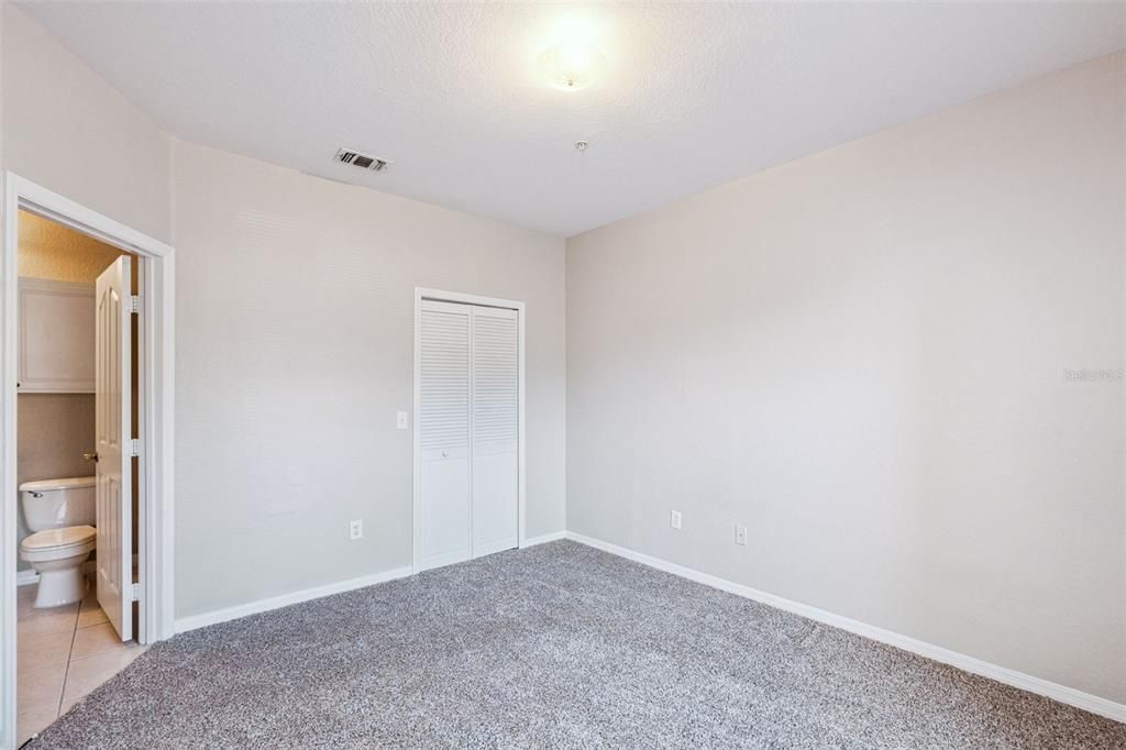 待售: $210,000 (3 贝兹, 2 浴室, 1205 平方英尺)