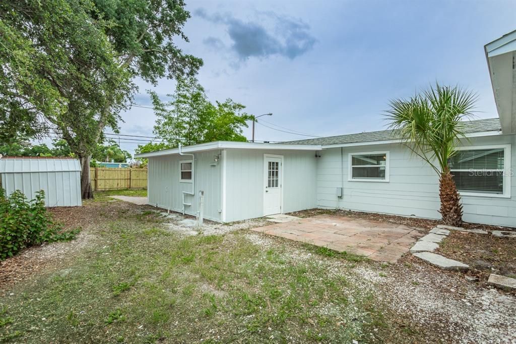 出租: $3,250 (4 贝兹, 2 浴室, 1644 平方英尺)