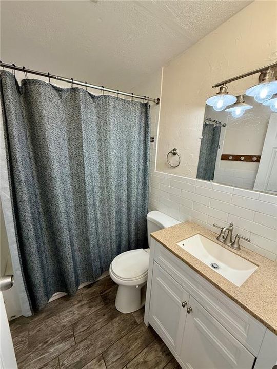 出租: $3,250 (4 贝兹, 2 浴室, 1644 平方英尺)