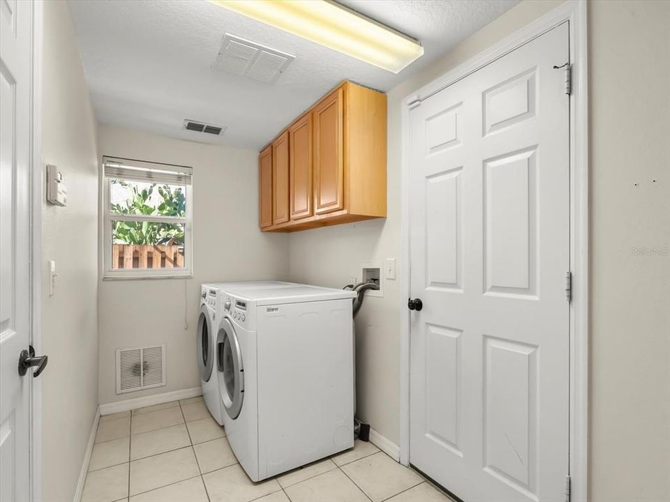 For Sale: $624,999 (4 beds, 4 baths, 2974 Square Feet)