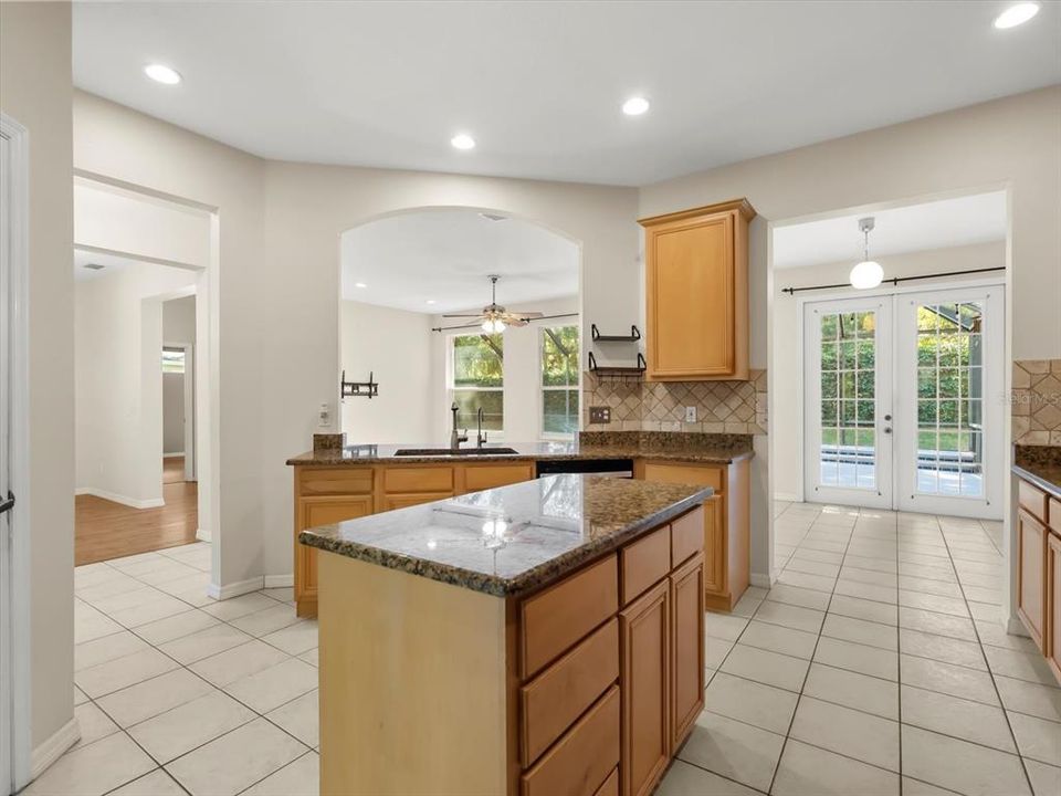 For Sale: $624,999 (4 beds, 4 baths, 2974 Square Feet)