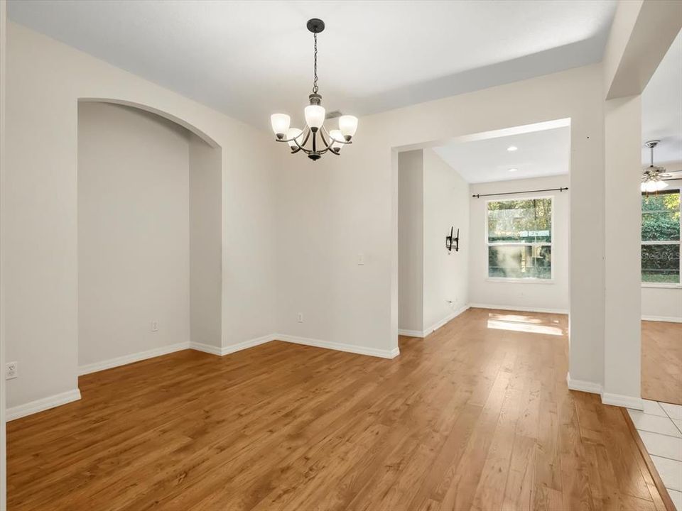 For Sale: $624,999 (4 beds, 4 baths, 2974 Square Feet)