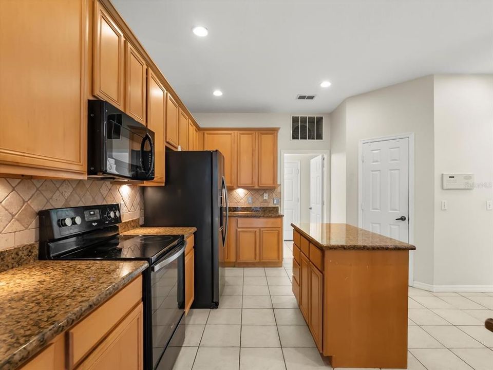 For Sale: $624,999 (4 beds, 4 baths, 2974 Square Feet)