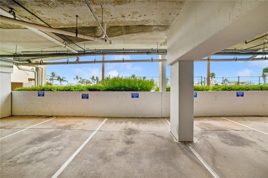 待售: $249,000 (1 贝兹, 1 浴室, 733 平方英尺)