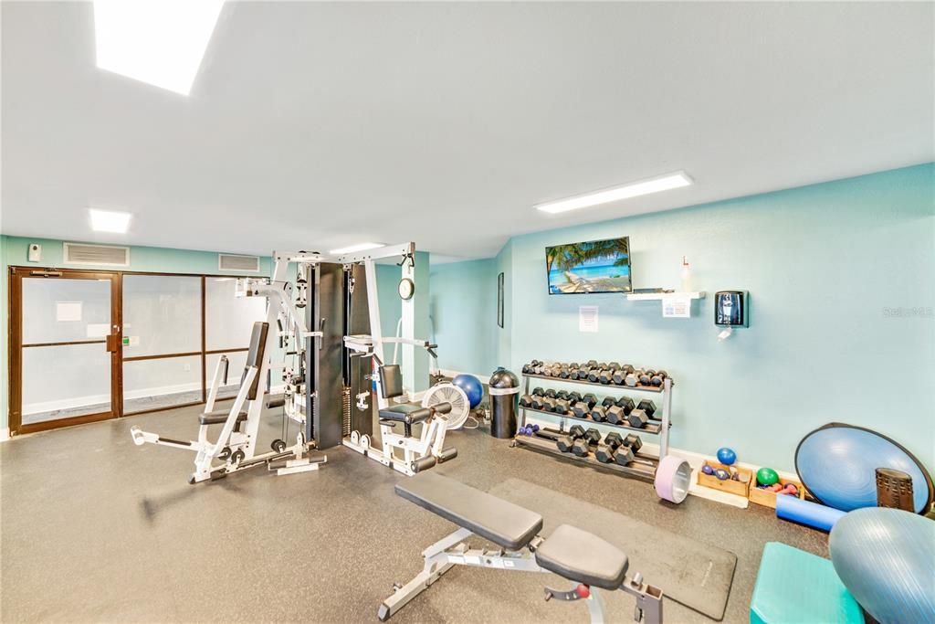 待售: $249,000 (1 贝兹, 1 浴室, 733 平方英尺)