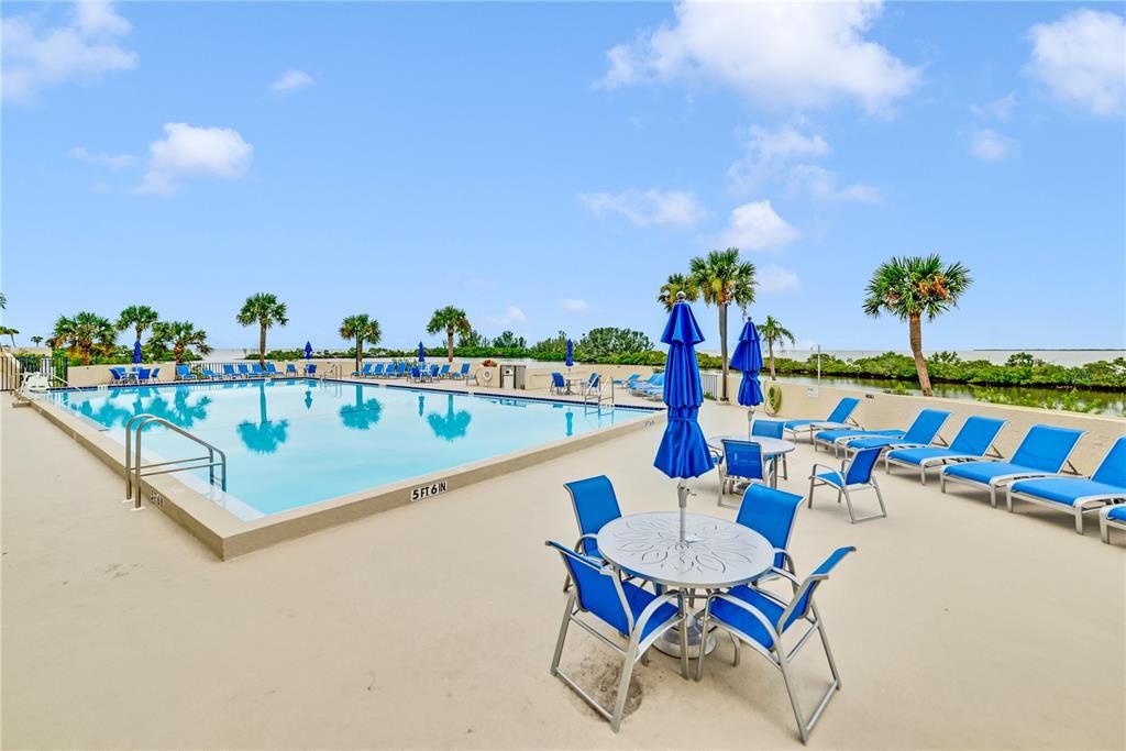 待售: $249,000 (1 贝兹, 1 浴室, 733 平方英尺)