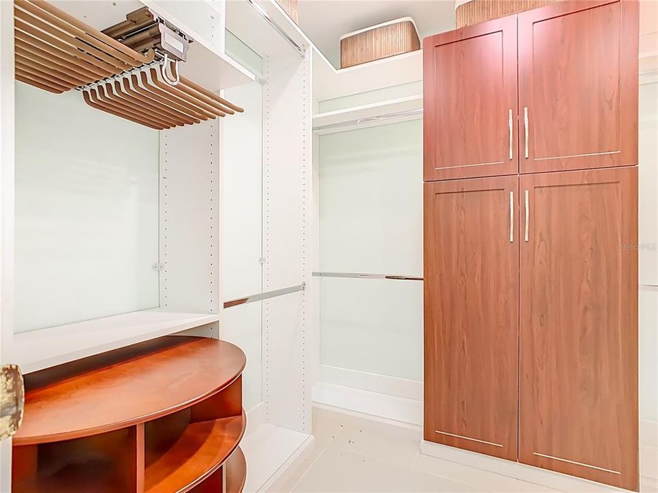 待售: $274,000 (2 贝兹, 2 浴室, 1405 平方英尺)