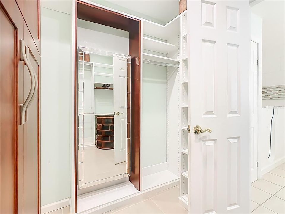 待售: $274,000 (2 贝兹, 2 浴室, 1405 平方英尺)