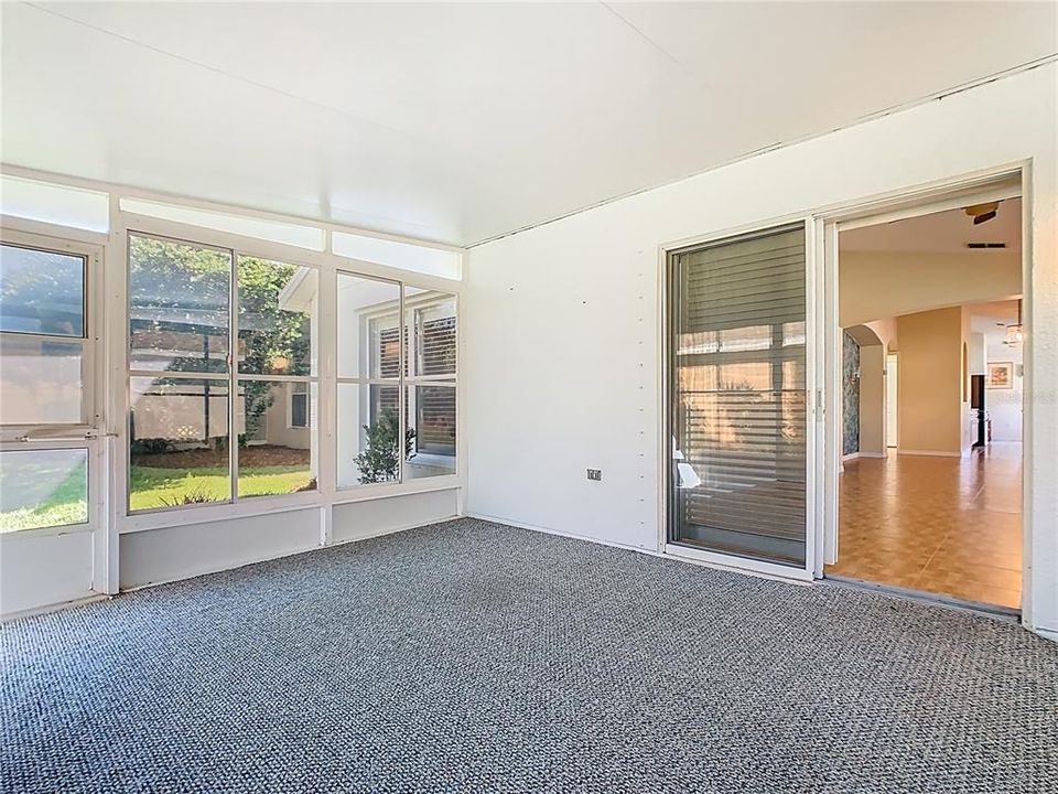 待售: $274,000 (2 贝兹, 2 浴室, 1405 平方英尺)