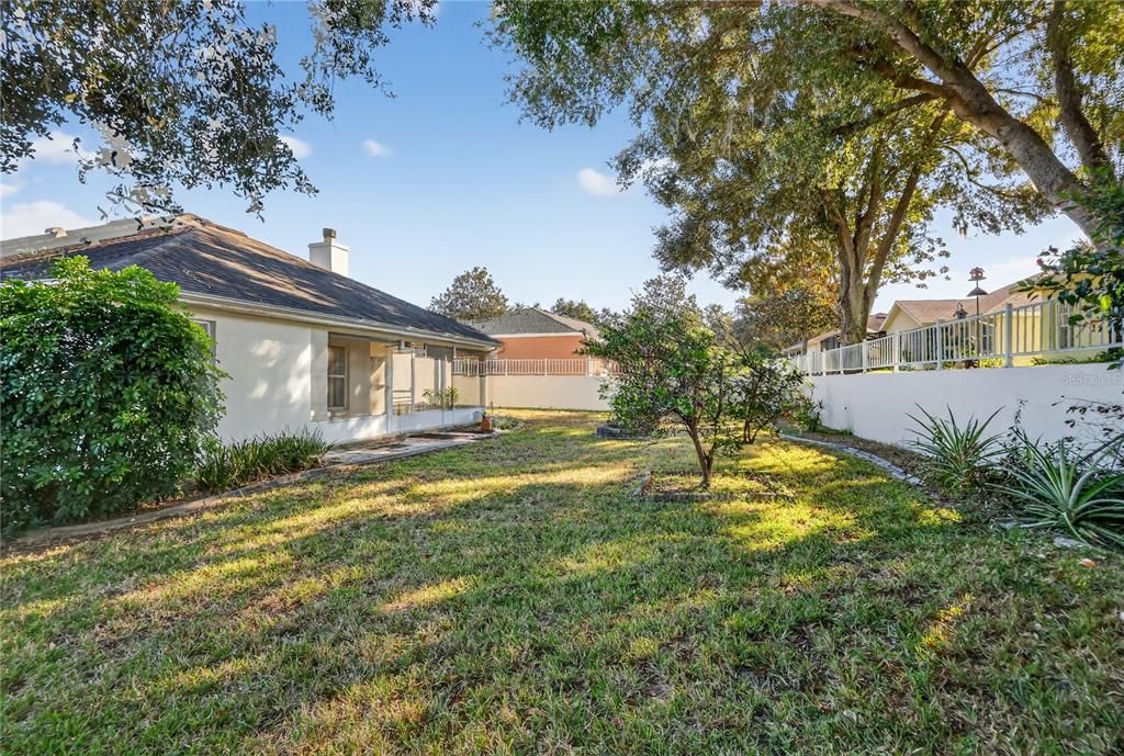 For Sale: $305,000 (3 beds, 2 baths, 1701 Square Feet)