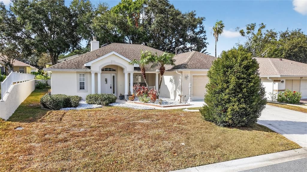 For Sale: $305,000 (3 beds, 2 baths, 1701 Square Feet)