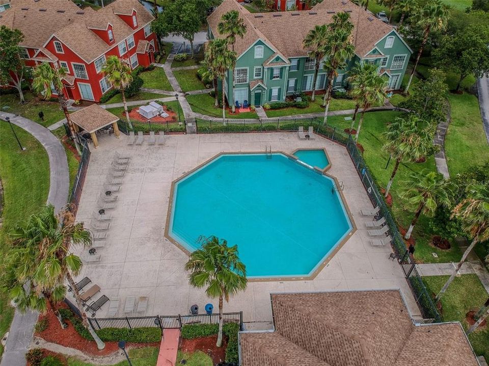 For Sale: $265,000 (2 beds, 2 baths, 1168 Square Feet)