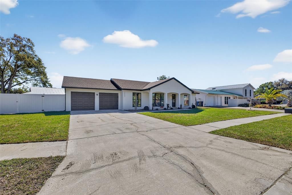 待售: $665,000 (3 贝兹, 2 浴室, 1823 平方英尺)