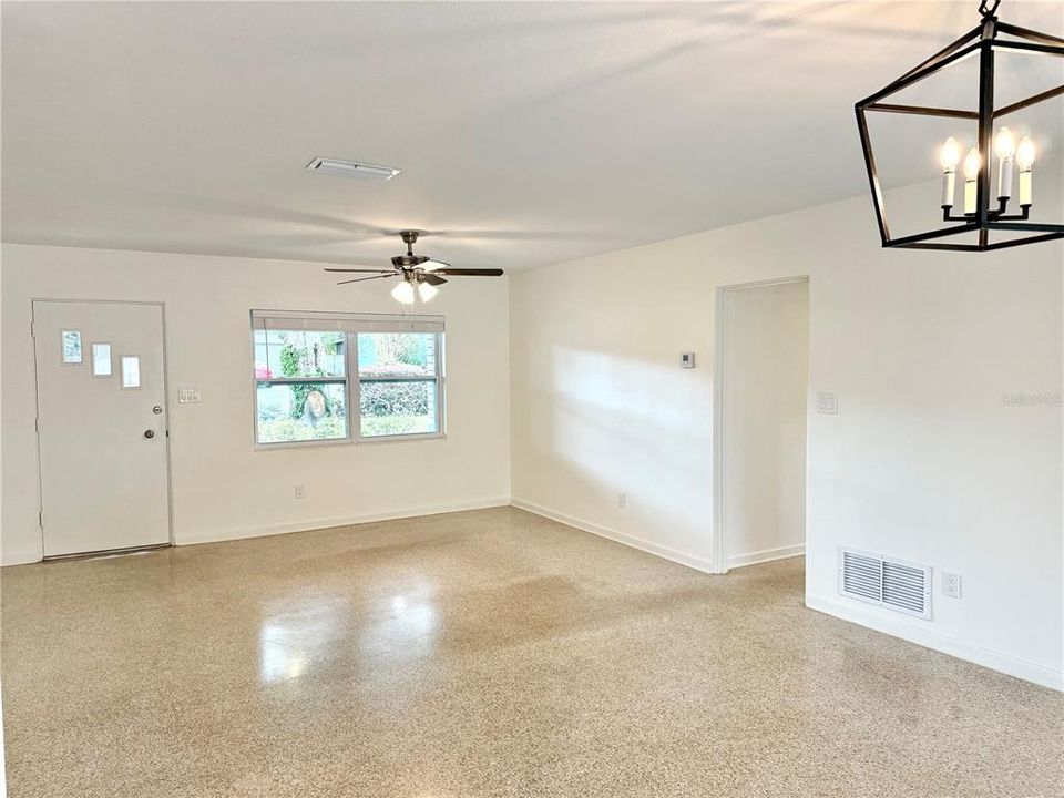 For Rent: $3,100 (3 beds, 2 baths, 1605 Square Feet)