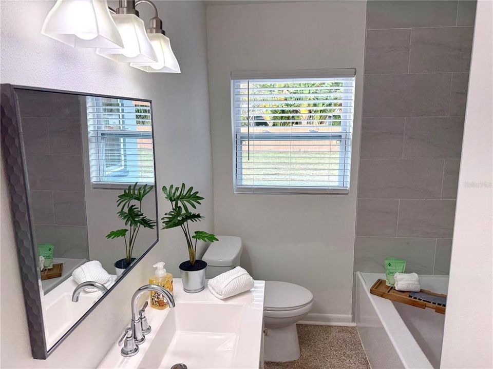 For Rent: $3,100 (3 beds, 2 baths, 1605 Square Feet)