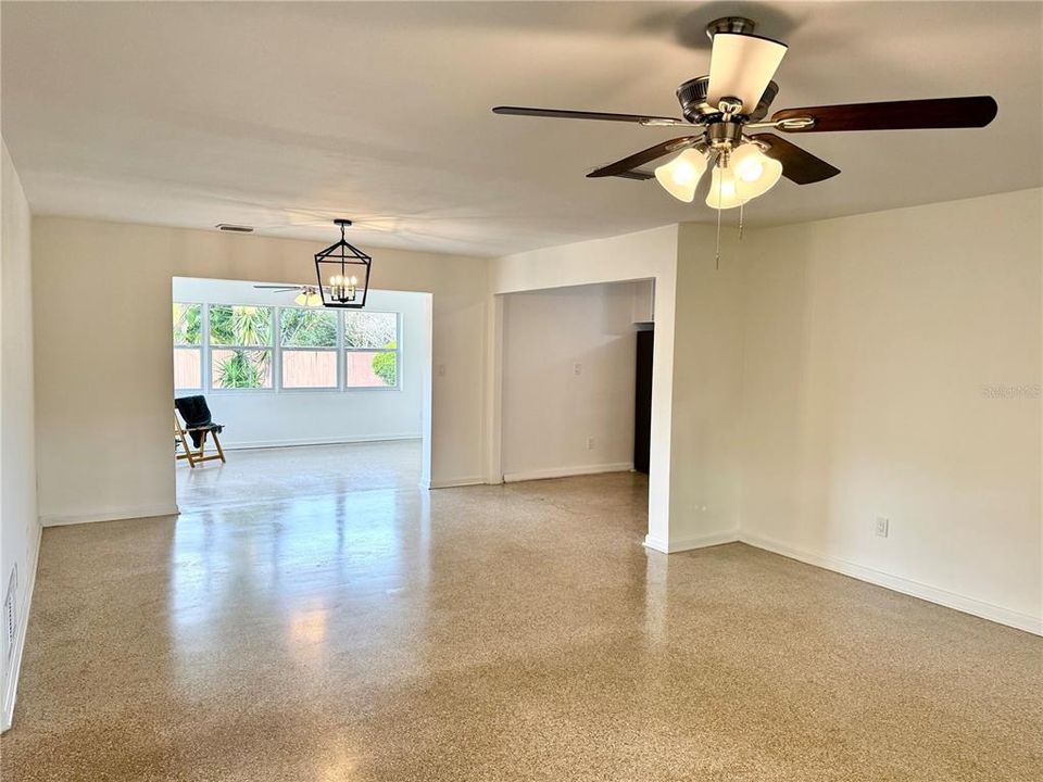 For Rent: $3,100 (3 beds, 2 baths, 1605 Square Feet)