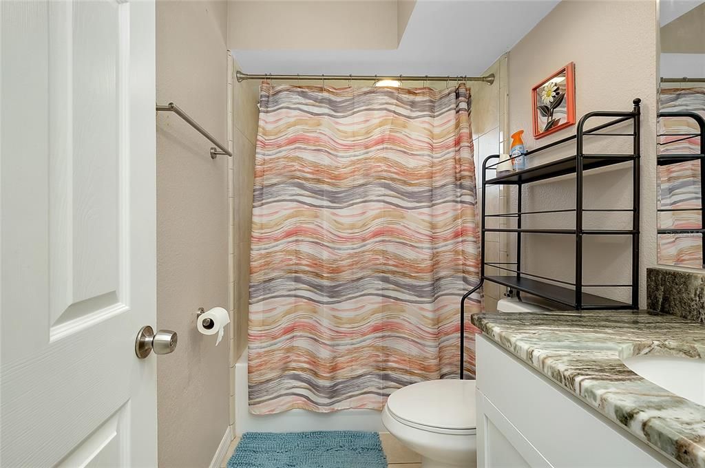 En Venta: $399,990 (3 camas, 2 baños, 2348 Pies cuadrados)