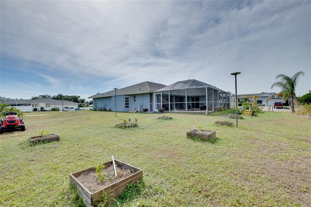 En Venta: $399,990 (3 camas, 2 baños, 2348 Pies cuadrados)