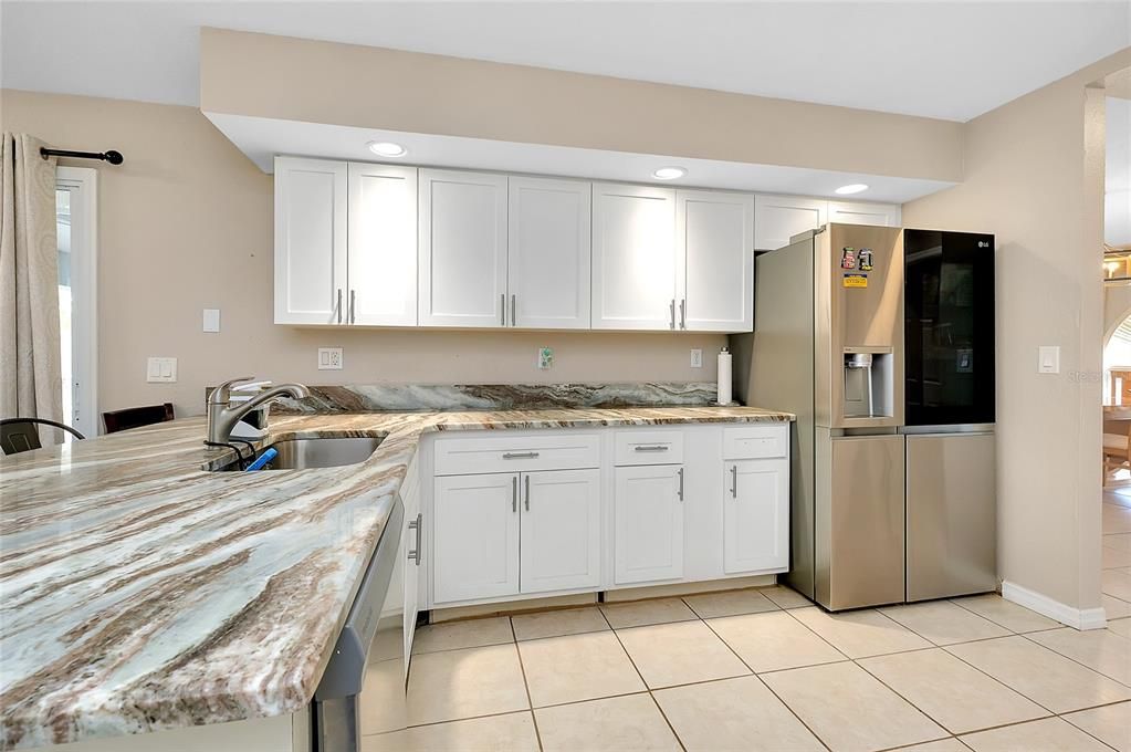 En Venta: $399,990 (3 camas, 2 baños, 2348 Pies cuadrados)