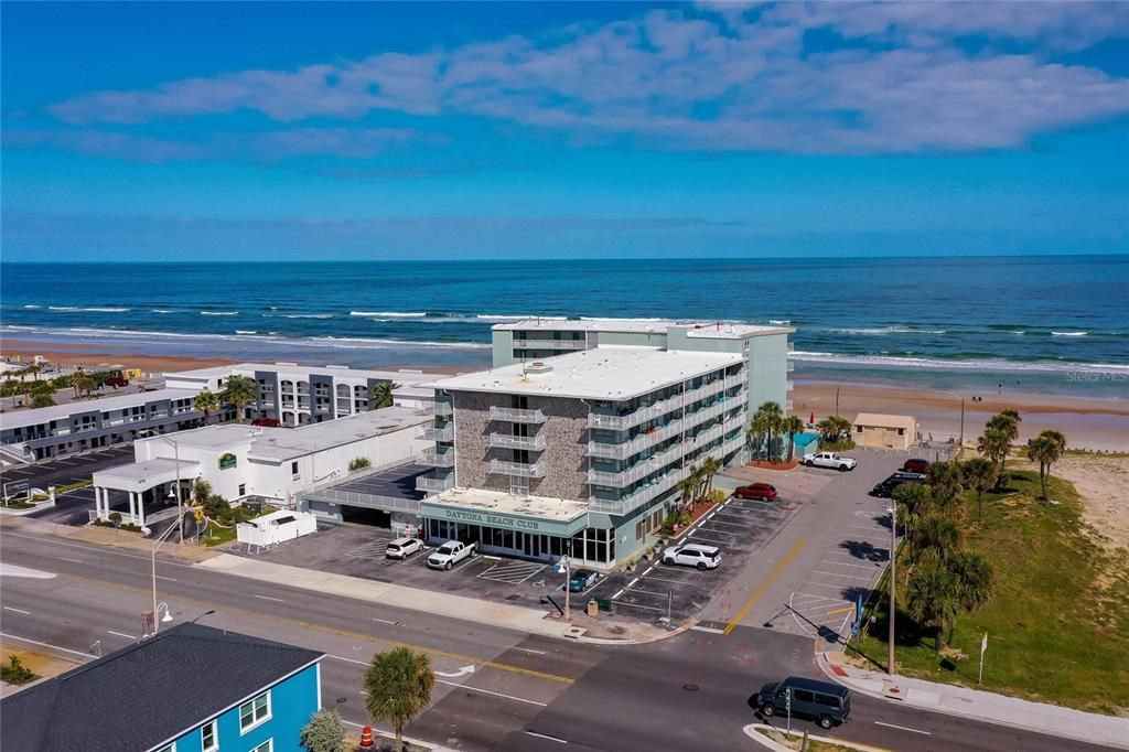 Activo con contrato: $180,000 (1 camas, 1 baños, 489 Pies cuadrados)