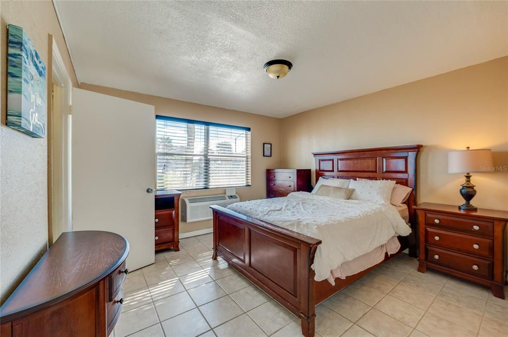 Activo con contrato: $180,000 (1 camas, 1 baños, 489 Pies cuadrados)