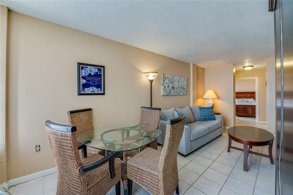 Activo con contrato: $180,000 (1 camas, 1 baños, 489 Pies cuadrados)